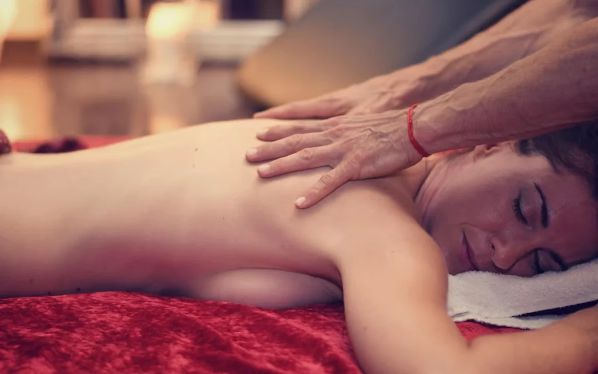 Người luôn chăm sóc người khác cũng cần được chăm sóc